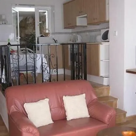 Piso Cavinita